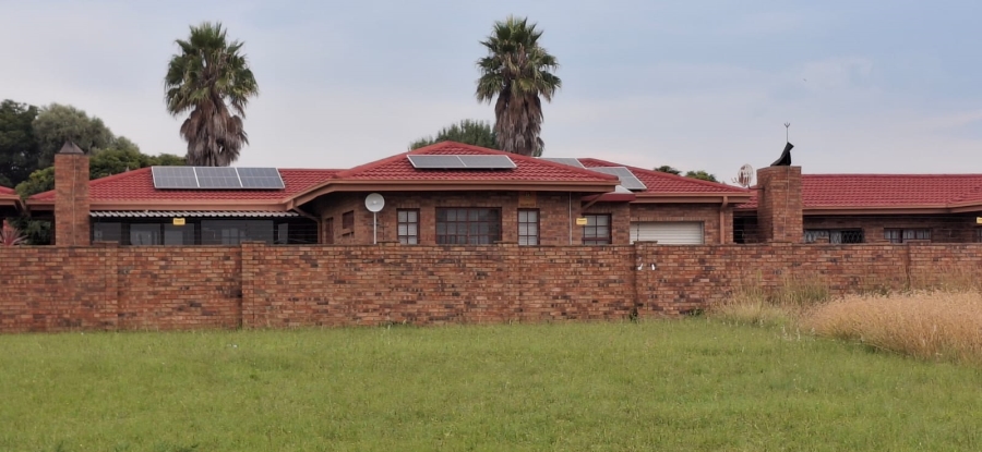 3 Bedroom Property for Sale in Vaalpark Free State